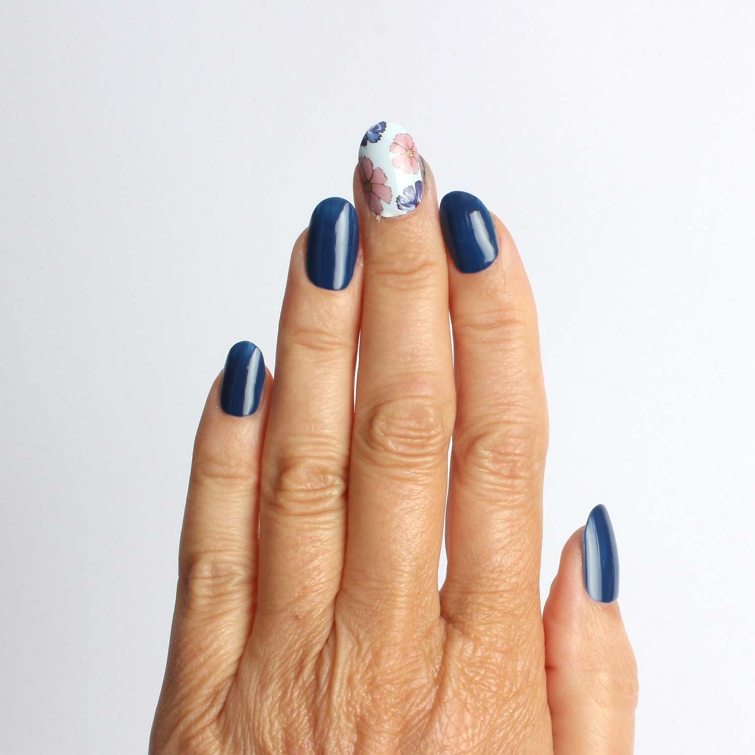 32 Nagelfolien Selbstklebend – Langlebiger Nagellack-Ersatz, Bis 14 Tage Haltbar